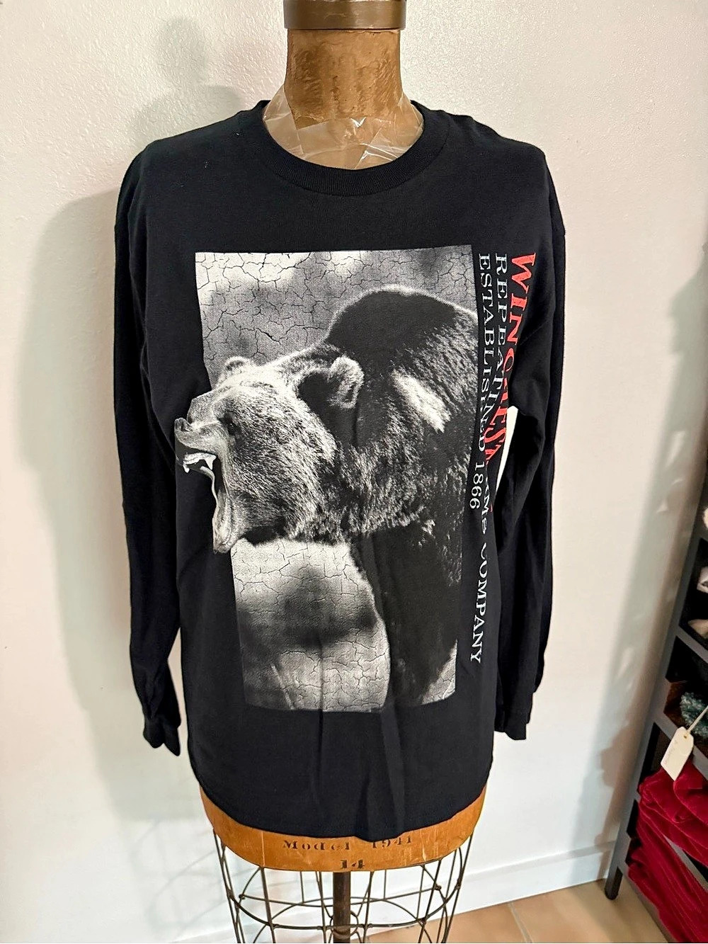 NWT Winchester Long Sleeve Graphic Tee Graphic Long Sleeve Tee Black Medium L